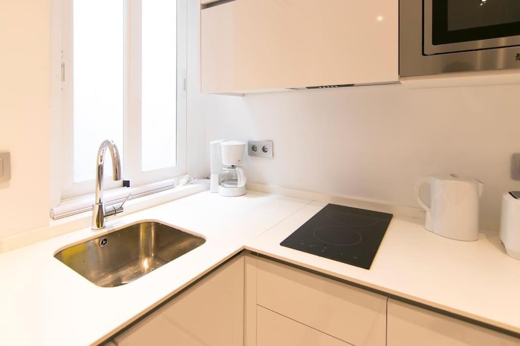 En El Corazon De Madrid, Museos Apartment Exterior photo